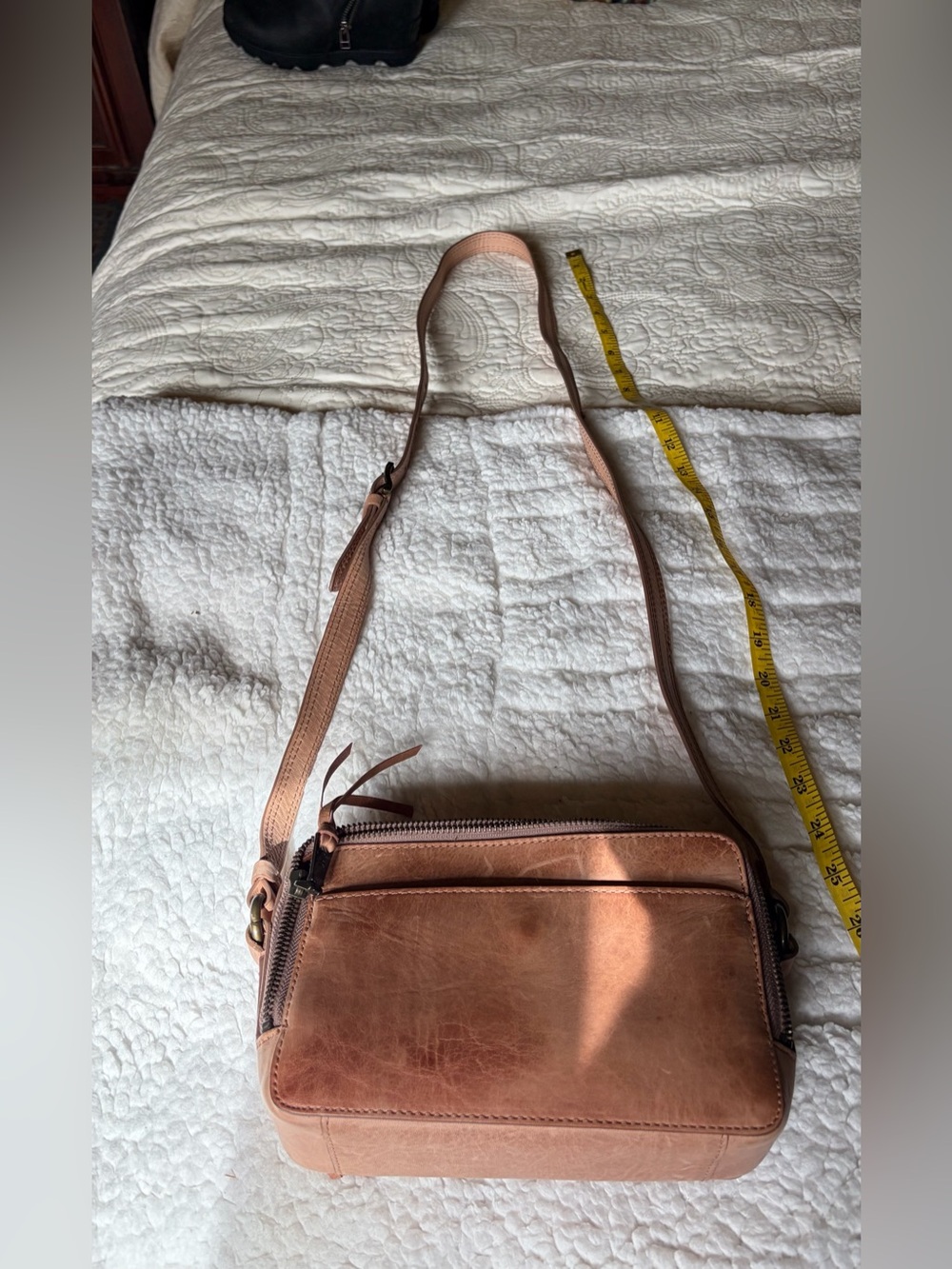 Frye Melissa camera crossbody bag tan